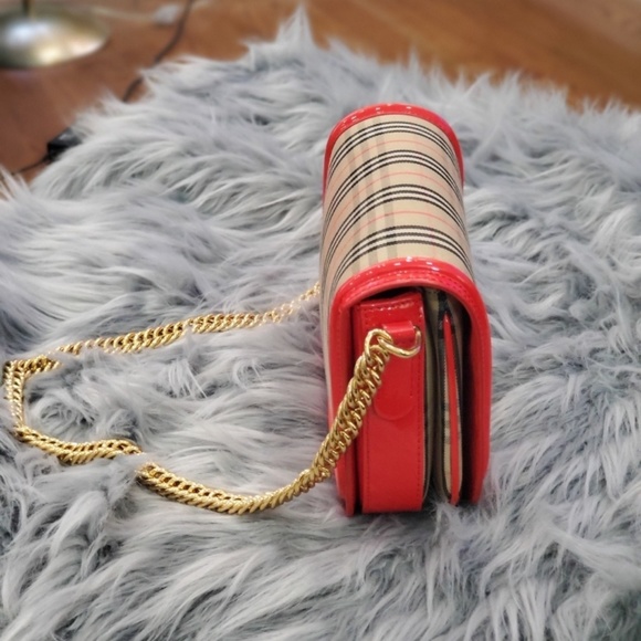 Burberry purse - Picture 3 of 5
